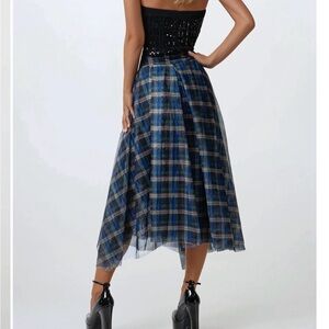 Chic Asymmetrical Plaid Skirt in Blue and Black Kate Hewko tulle asymmetrical